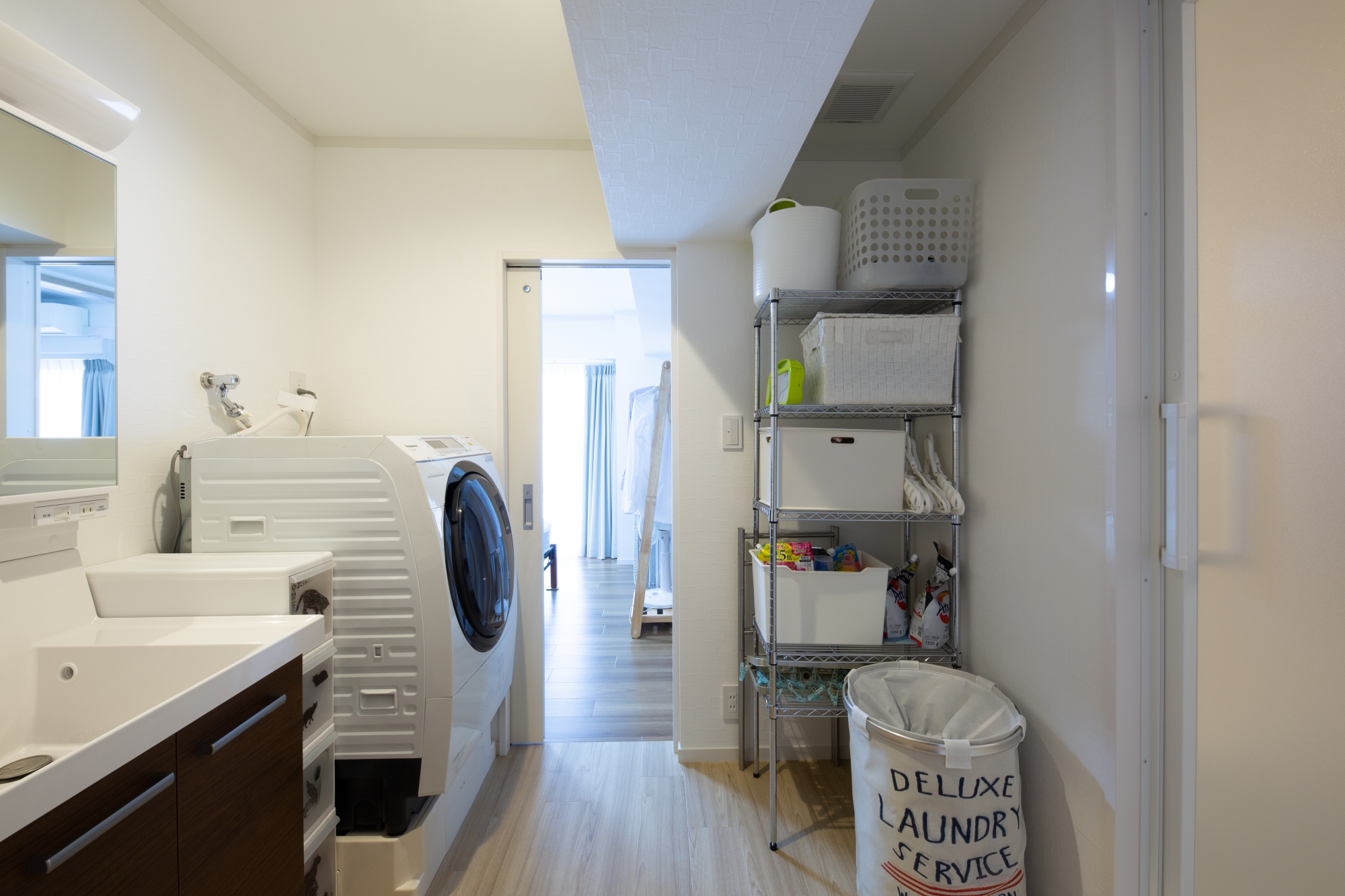 After
寝室、廊下方向から入れる洗面スペースは家事動線◎です。